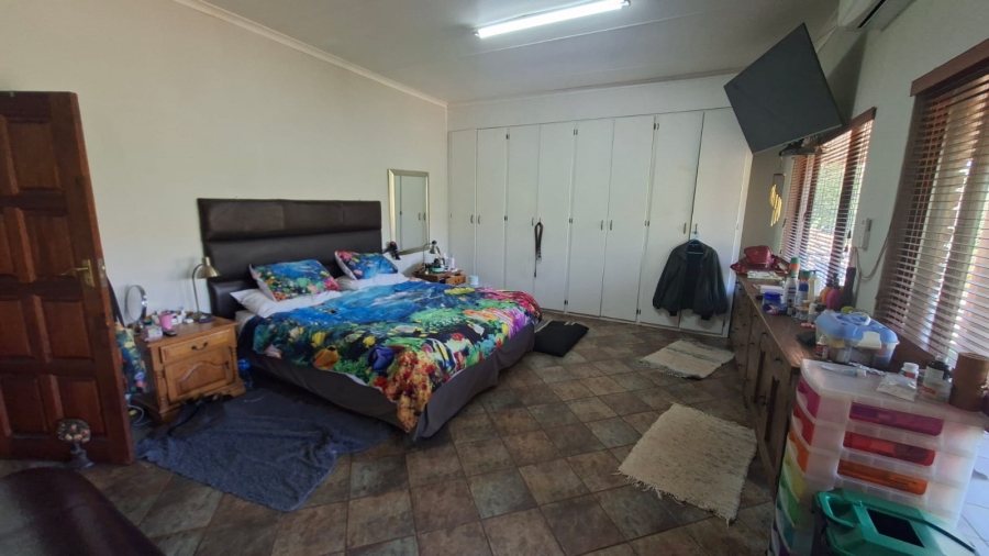 5 Bedroom Property for Sale in Rietvly A H North West